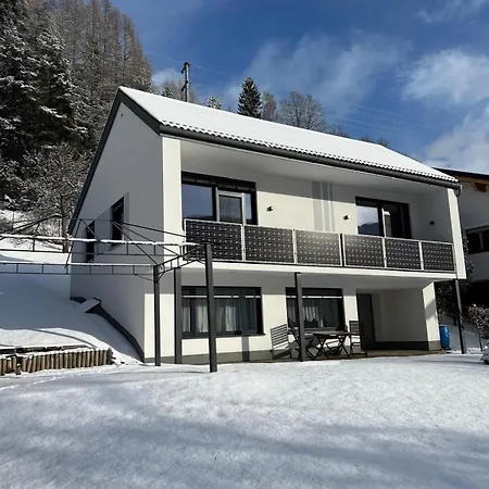 Haus Sonnleiten 度假居 *